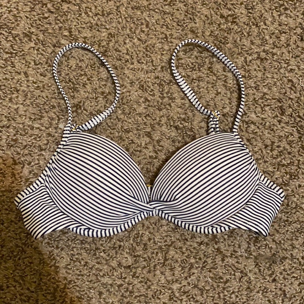 Stripe push-up bikini top with adjustable straps.